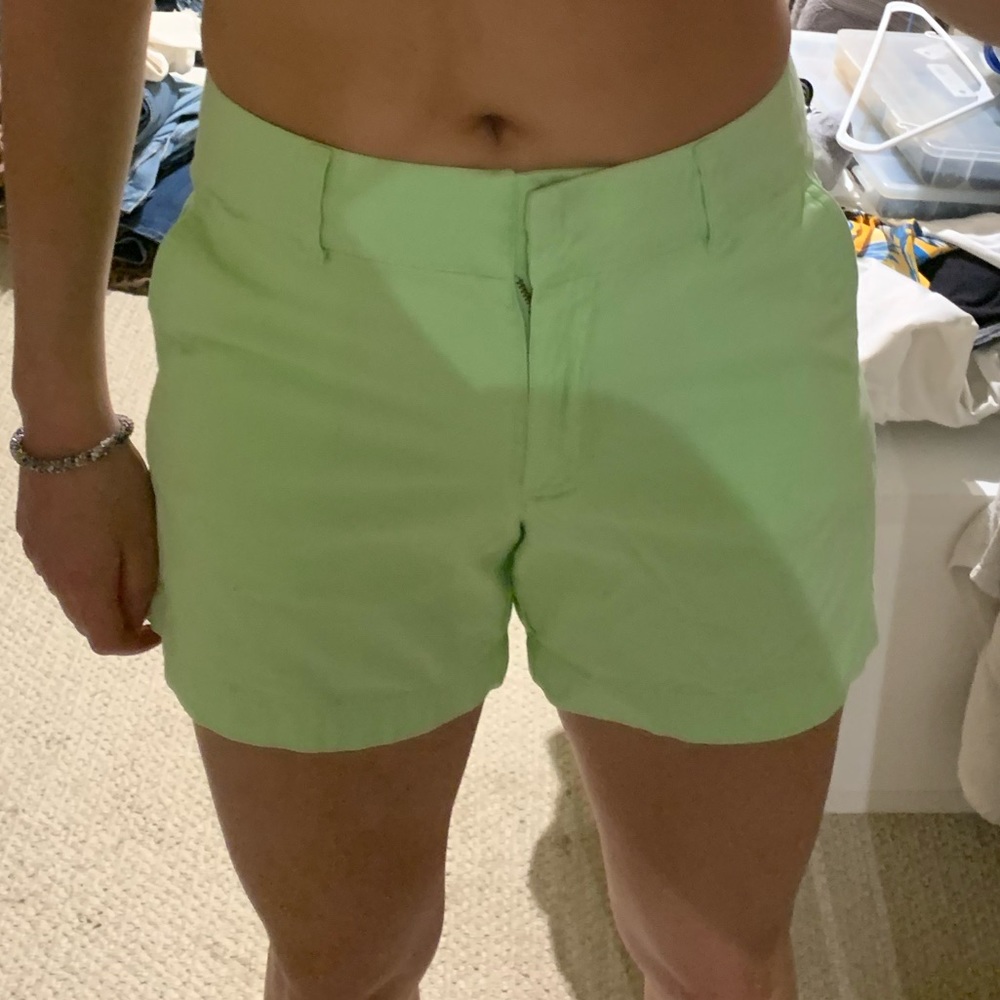 VINEYARD VINES SHORTS